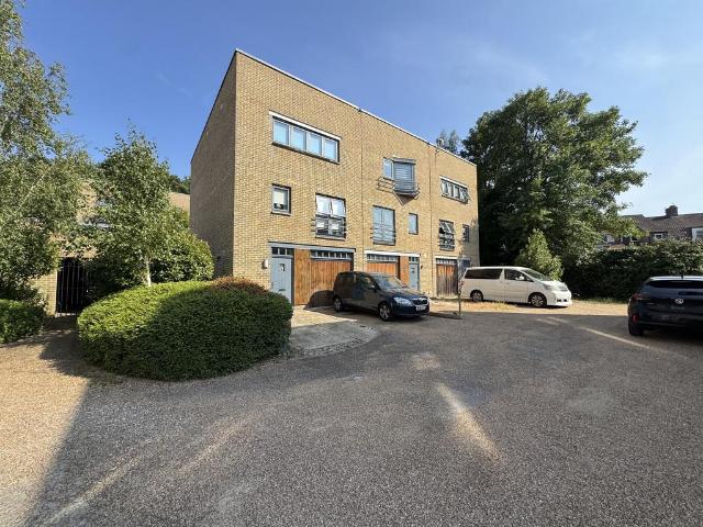 House for rent in East Bank, Norfolk