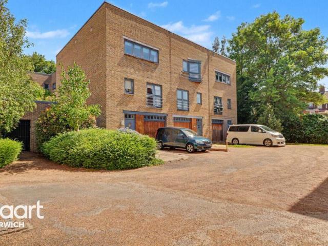 House for rent in East Bank, Norfolk