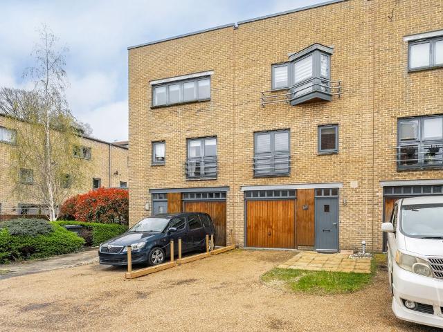 House for rent in East Bank, Norfolk