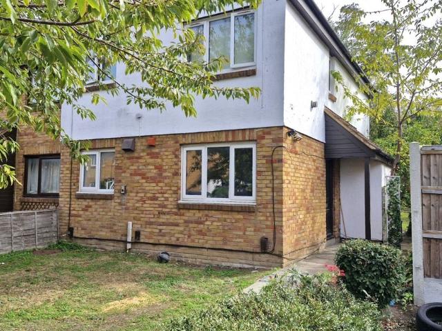 House for rent in Royal Borough of Greenwich, Greater London
