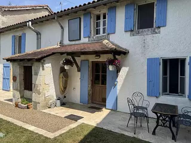Maison vente à Bourg, Bertric-Burée