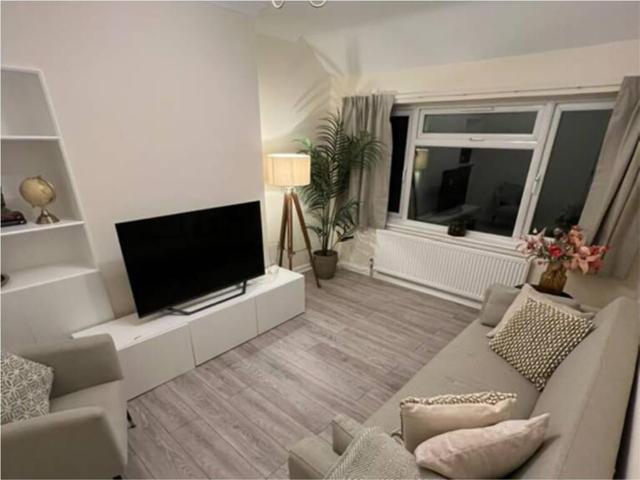 Apartment for rent in London Borough of Hillingdon, Greater London