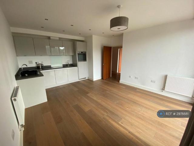 Apartment for rent in Goddington, Greater London