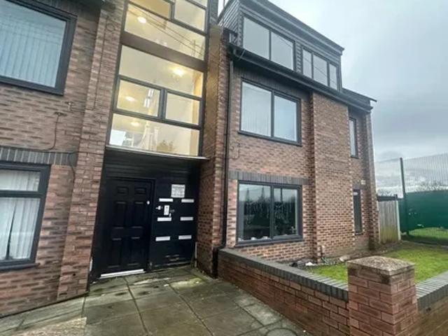 Apartment for rent in Kensington, Calderstones
