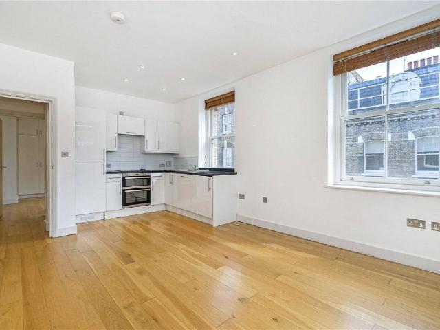 Apartment for rent in Soho, Greater London
