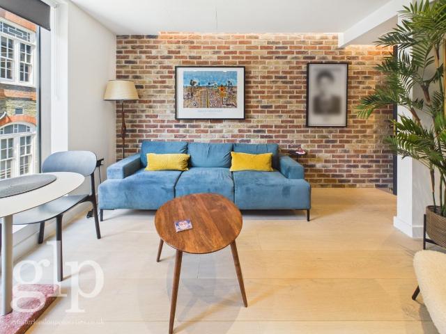 Apartment for rent in Soho, Greater London