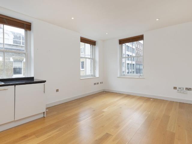 Apartment for rent in Soho, Greater London