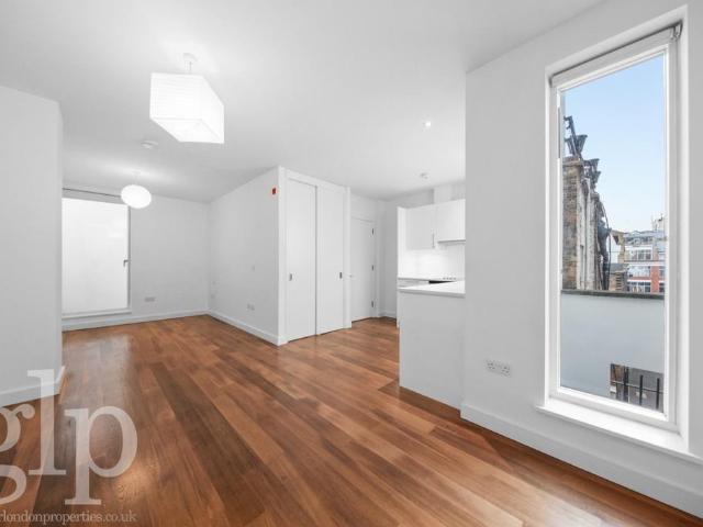 Apartment for rent in Soho, Greater London