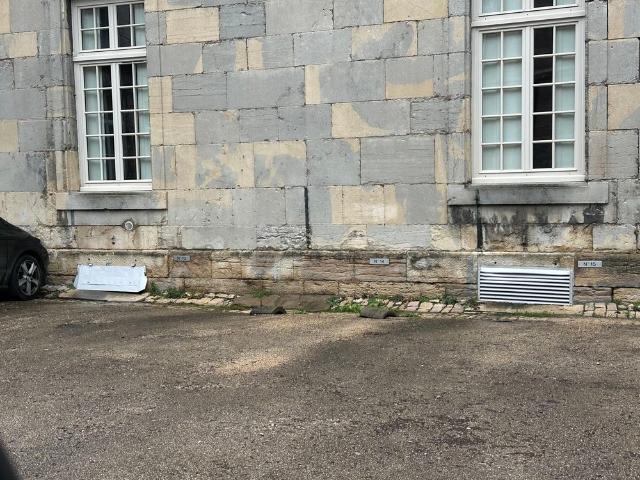 Garage location à Besançon