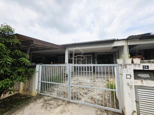Terraced House for sale in Tanjong Sepat, Selangor