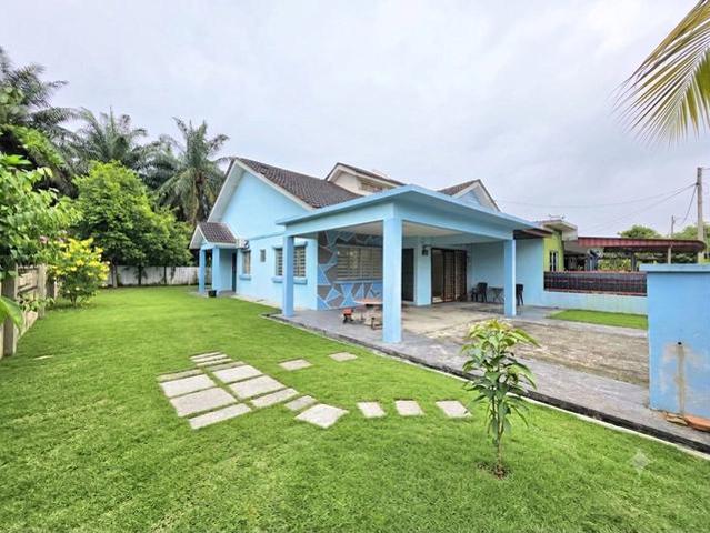 Residential House for sale in Tanjong Sepat, Selangor
