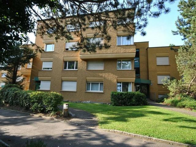 Wohnung mieten in Einigen, Zürich