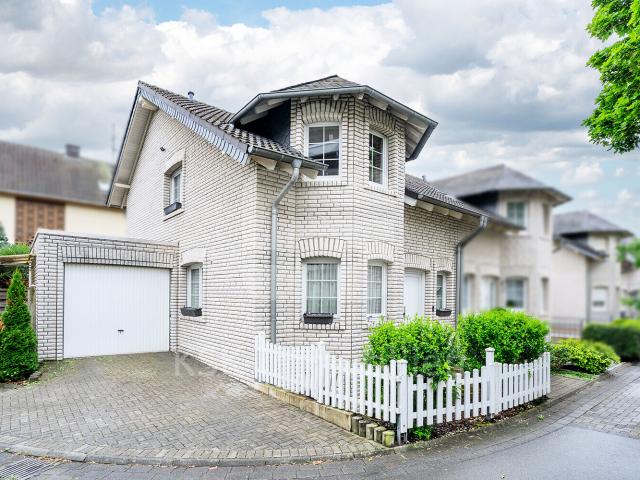 Doppelhaushälfte kaufen in Gremberghoven, Köln