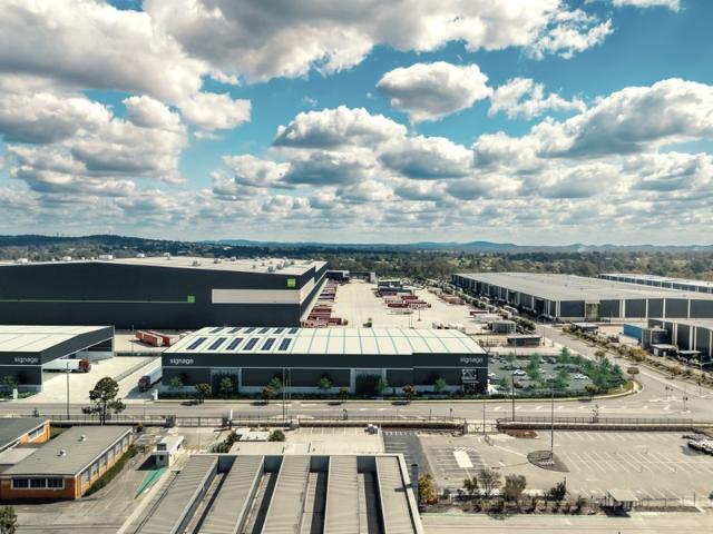 Warehouse for rent in Toombul, Queensland