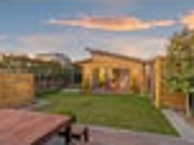 House for sale in Chaslands, Canterbury