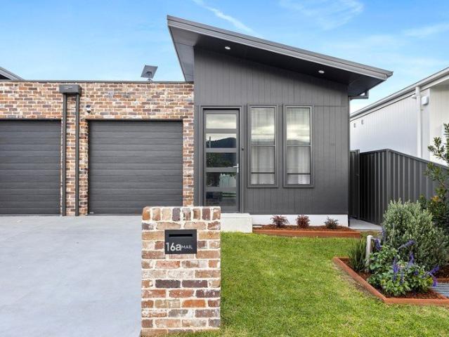 Villa for sale in Wollongong West, New South Wales