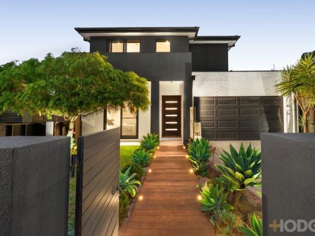 Townhouse for sale in Camerons Creek, Victoria
