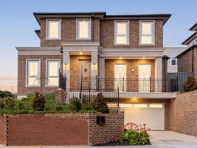 Townhouse for sale in Camerons Creek, Victoria