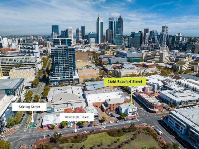 Retail for rent in Cockburn, Western Australia