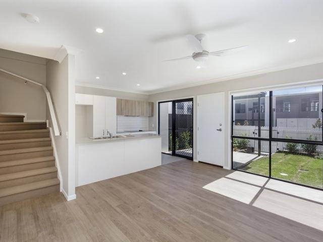 Townhouse for rent in Toombul, Queensland