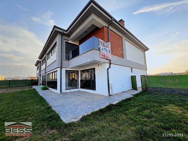 Zincirlikuyu Mahallesi, Tepebaşı içerisinde satılık Villa