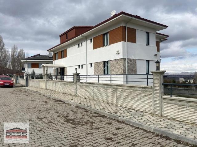 Sazova Mahallesi, Tepebaşı içerisinde satılık Villa