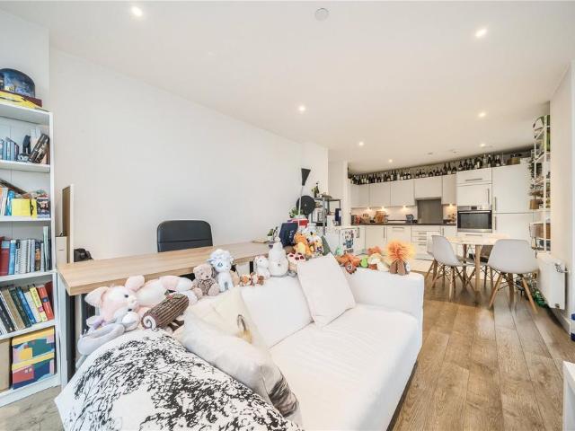 Apartment for rent in East Greenwich, Greater London