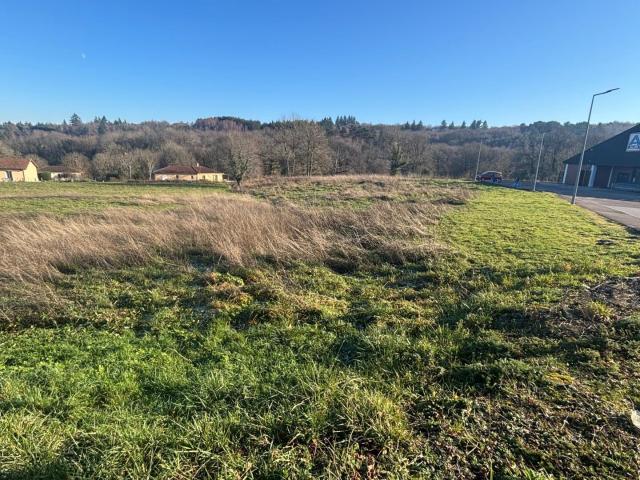 Terrain vente à Bellac, Bessines-sur-gartempe