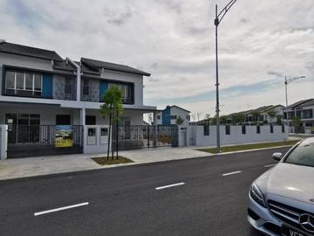 Terraced House for sale in Tanjong Sepat, Selangor