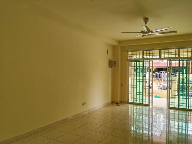 Terraced House for sale in Mukim 13, Georgetown
