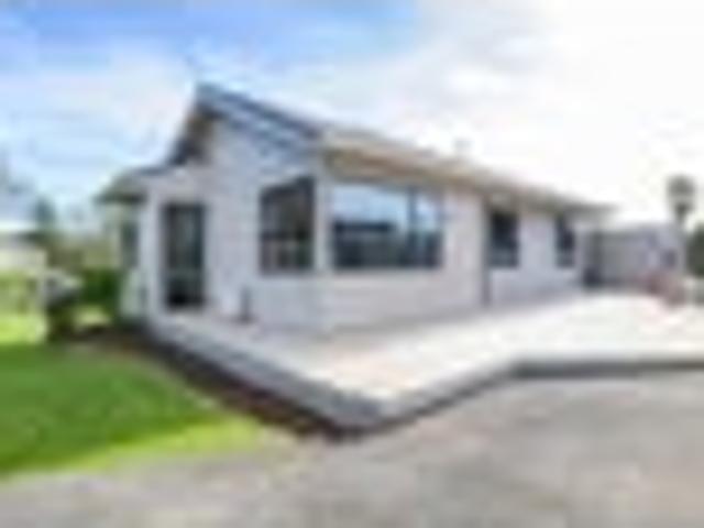 House for sale in Waiata Shores, Papakura