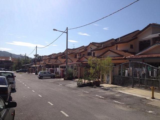 Townhouse for sale in Selayang, Selangor