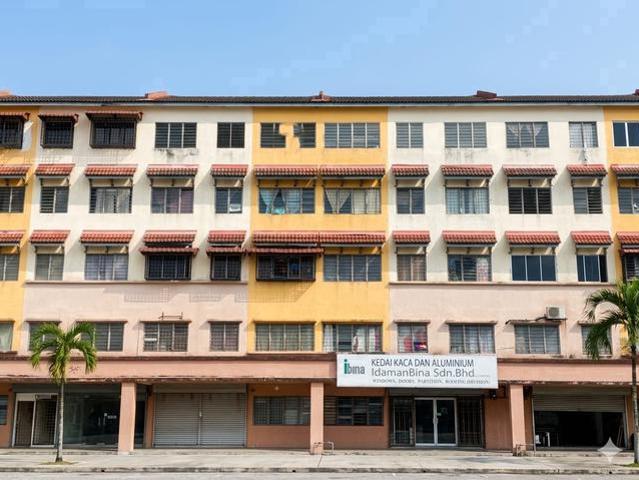 Flat for sale in Petaling, Damansara Damai