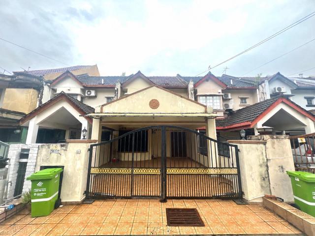 Terraced House for sale in Country Heights Damansara, Kuala Lumpur