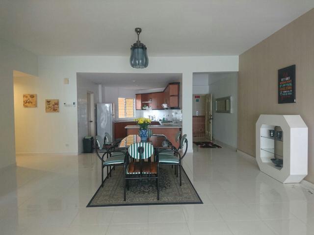 Condominium for sale in Malaka