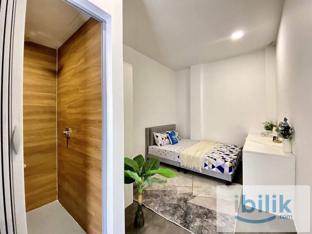 Room for rent in Sendayan Village, Negeri Sembilan