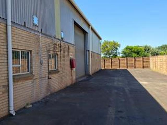 Commercial for rent in UMhlathuze Municipality, Kwazulu-natal