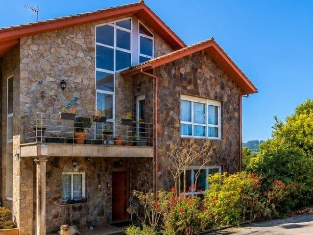 Casa en venta en Mondego, A Coruña