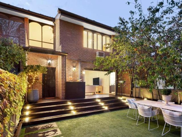 Townhouse for rent in Glen Iris, Melbourne