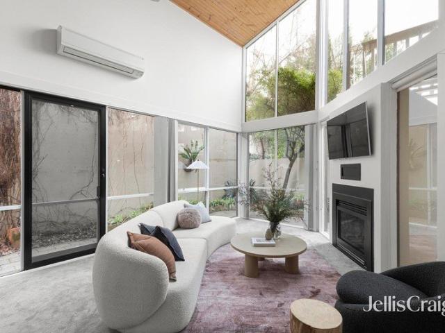 Townhouse for sale in Camerons Creek, Victoria
