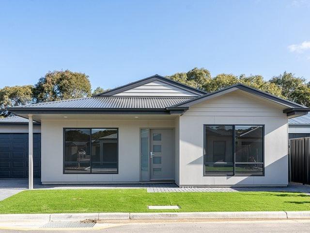 Cottage for sale in Victor Harbor, South Australia