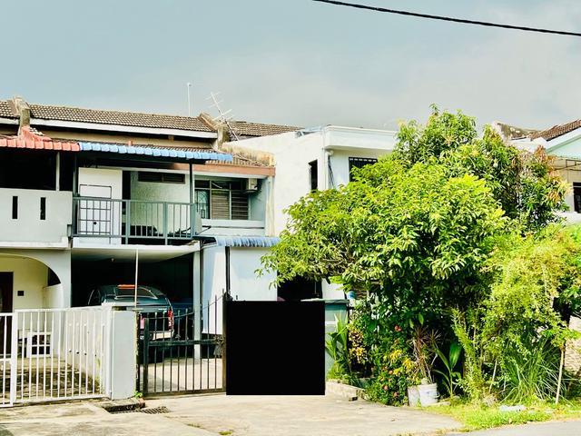 Terraced House for sale in Country Heights Damansara, Kuala Lumpur