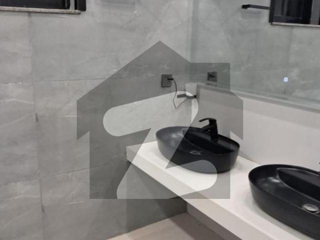 House for sale in Faisalabad, Islamabad Capital Territory