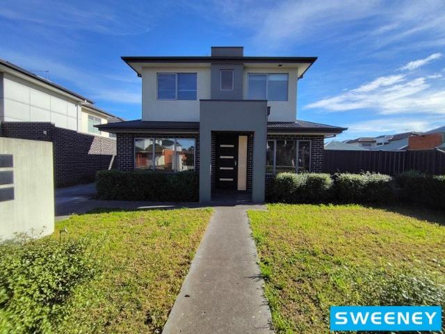 Townhouse for rent in Camerons Creek, Victoria