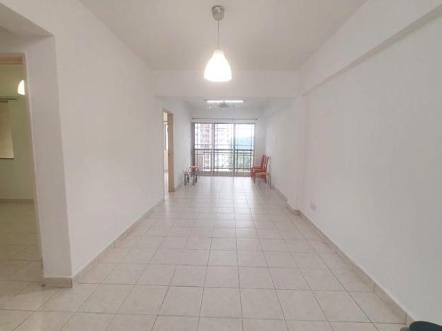 Apartment for sale in Petaling, Damansara Damai