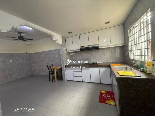 Residential House for sale in Country Heights Damansara, Kuala Lumpur