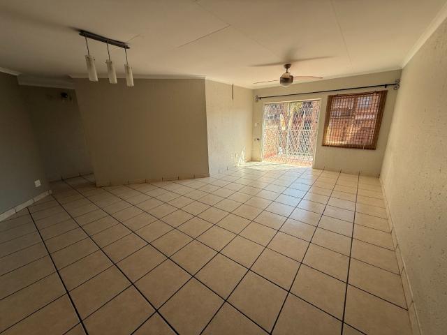 Apartment for rent in Clubview East, Centurion