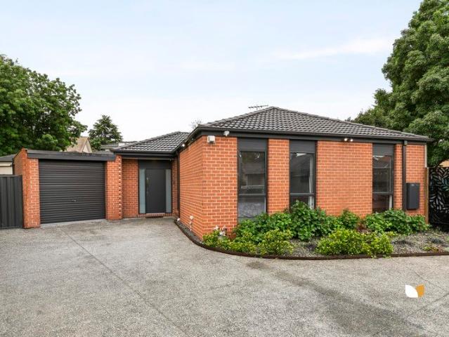 Apartment for sale in Strathmore, Melbourne