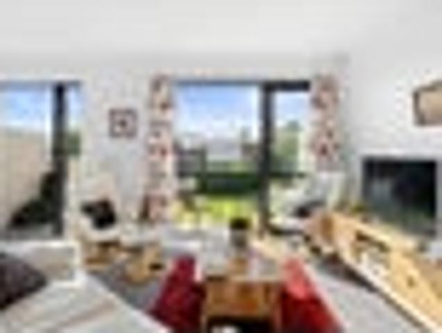 Apartment for sale in Awhitu, Oroua County