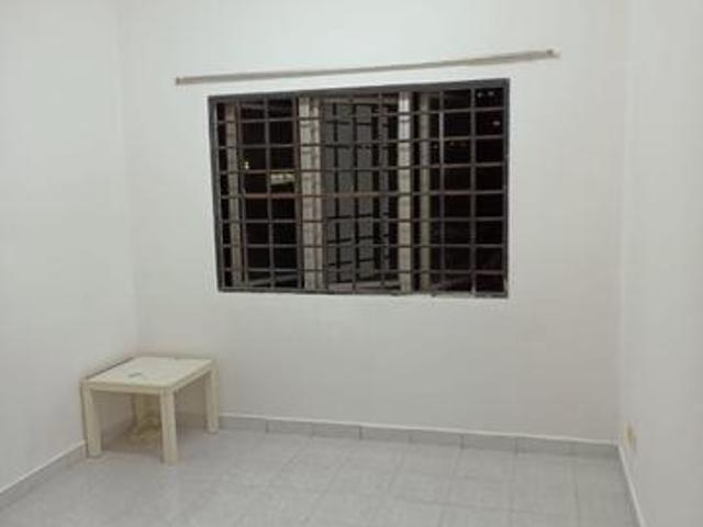 Apartment for sale in Petaling, Damansara Damai